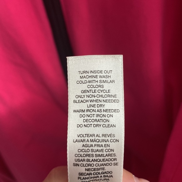 Chico's hot pink activewear zip up jacket-sparkle sleeve detail- Size 3 ( 16-18) - Picture 7 of 7
